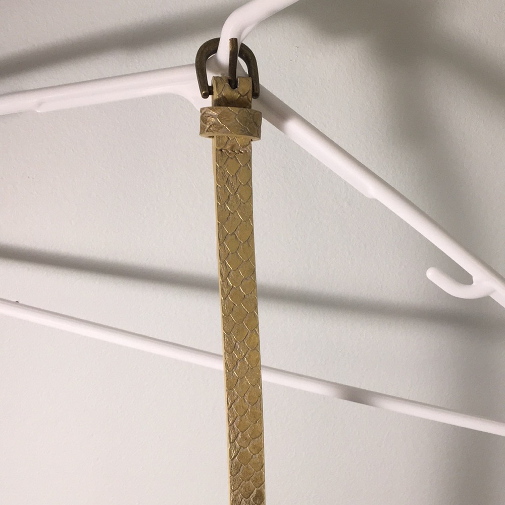 Light-gold snakeprint belt